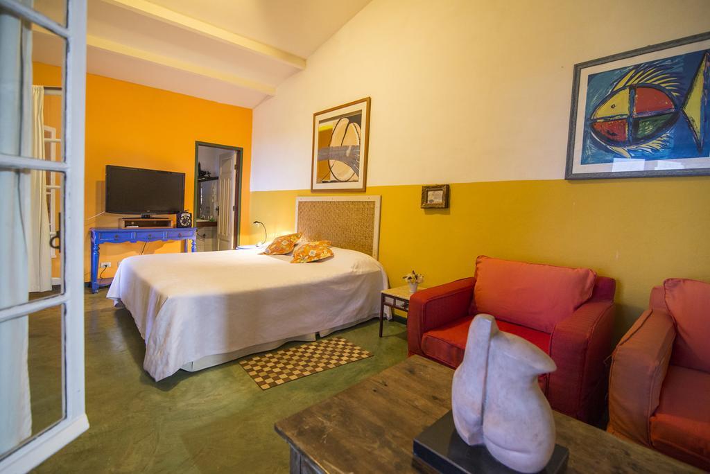 Hotel Pousada Maison Joly Ilhabela Buitenkant foto