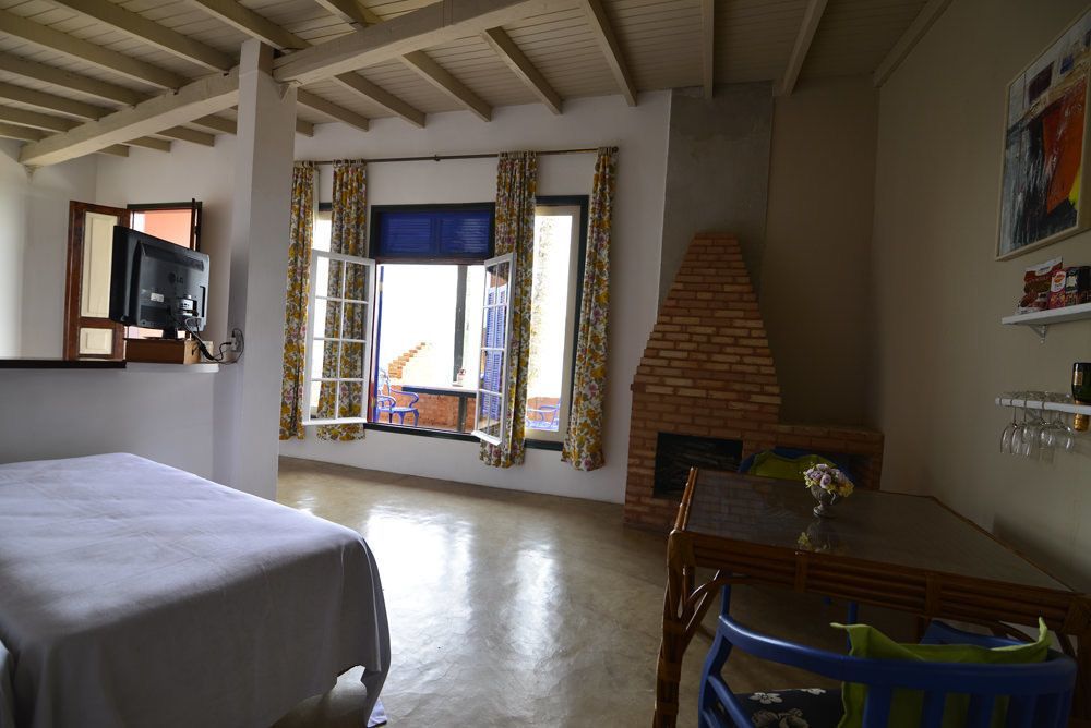 Hotel Pousada Maison Joly Ilhabela Buitenkant foto
